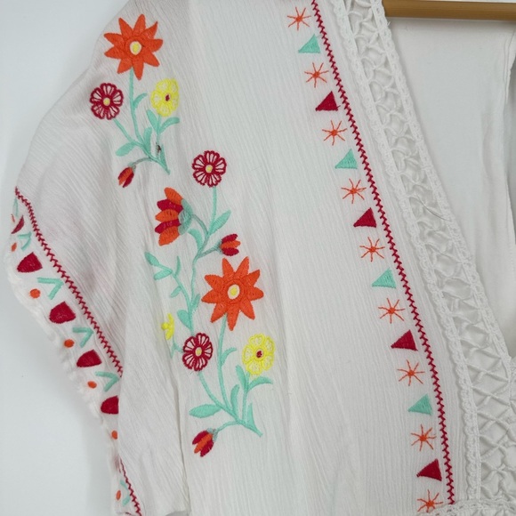 Colorful Embroidered White Romper - Picture 3 of 4